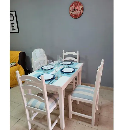 Apartament Funcional En Residencial Con Piscina En Inmejorable Ubicacion En Centro De La Isla *